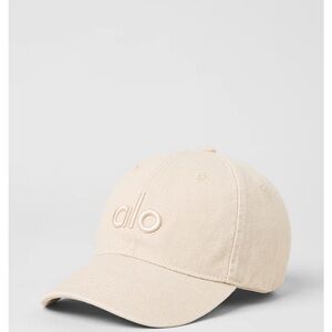 ALO Yoga washed off duty color is sand dollar.